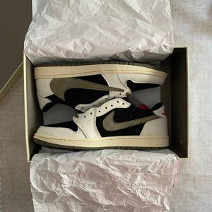 Air Jordan 1 Low Travis Scott Olive